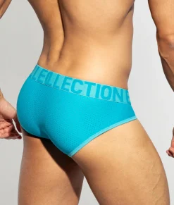 Briefs<ES Collection Breath Brief