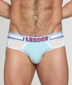Briefs<Leader Candy Brief