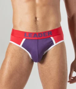 Briefs<Leader Hero Brief