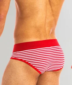 Briefs<Modus Vivendi Marine Brief