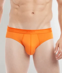 Briefs<2(X)IST Electric Brief