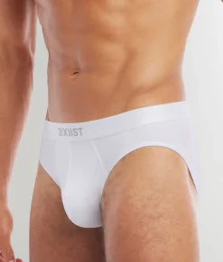 Briefs<2(X)IST Sliq Brief