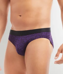 Briefs<2(X)IST Sliq Brief