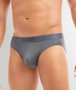 Briefs<2(X)IST Sliq Brief
