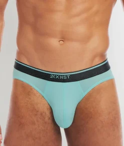 Briefs<2(X)IST Speed Dri Brief